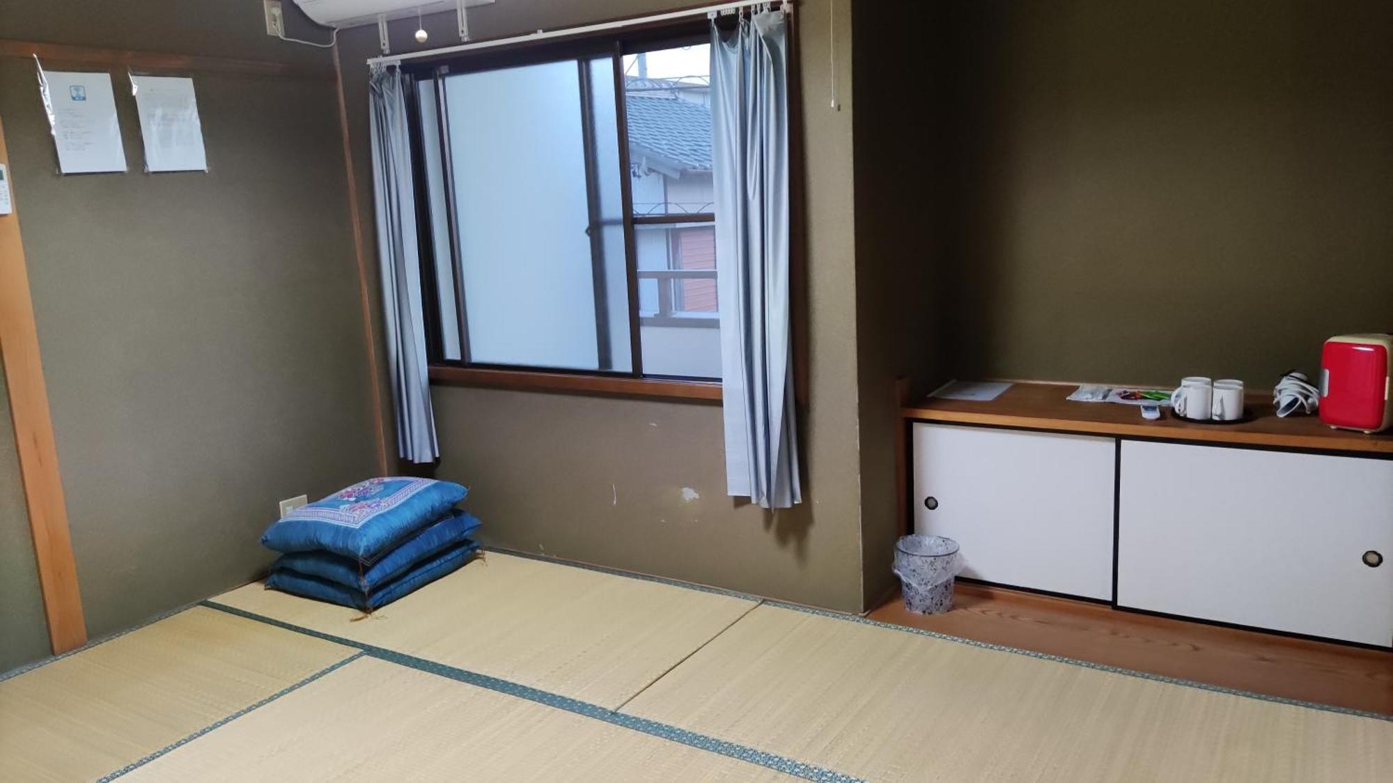 快適に滞在&家族利用等におすすめ 洋室と和室が繋がったお部屋 * Gifu